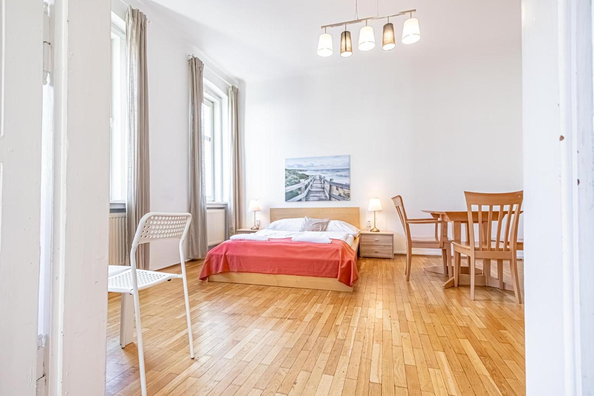 Simple Apartment Near Wiener Stadthalle Ngoại thất bức ảnh